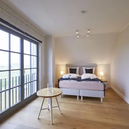 Reetland Am - Premium Reetdachvilla Mit 2 Schlafzimmern, Sauna Und Kamin E22 Hébergement de vacances Dranske